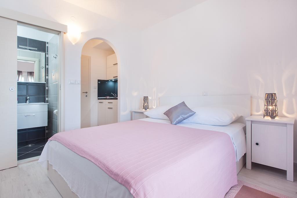Apartments Orka Промайна Стая снимка
