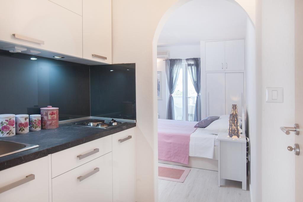 Apartments Orka Промайна Стая снимка
